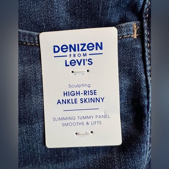 NWT Levi’s dark wash high rise skinny ankle jeans. Women’s size 10 30w. - Picture 8 of 8